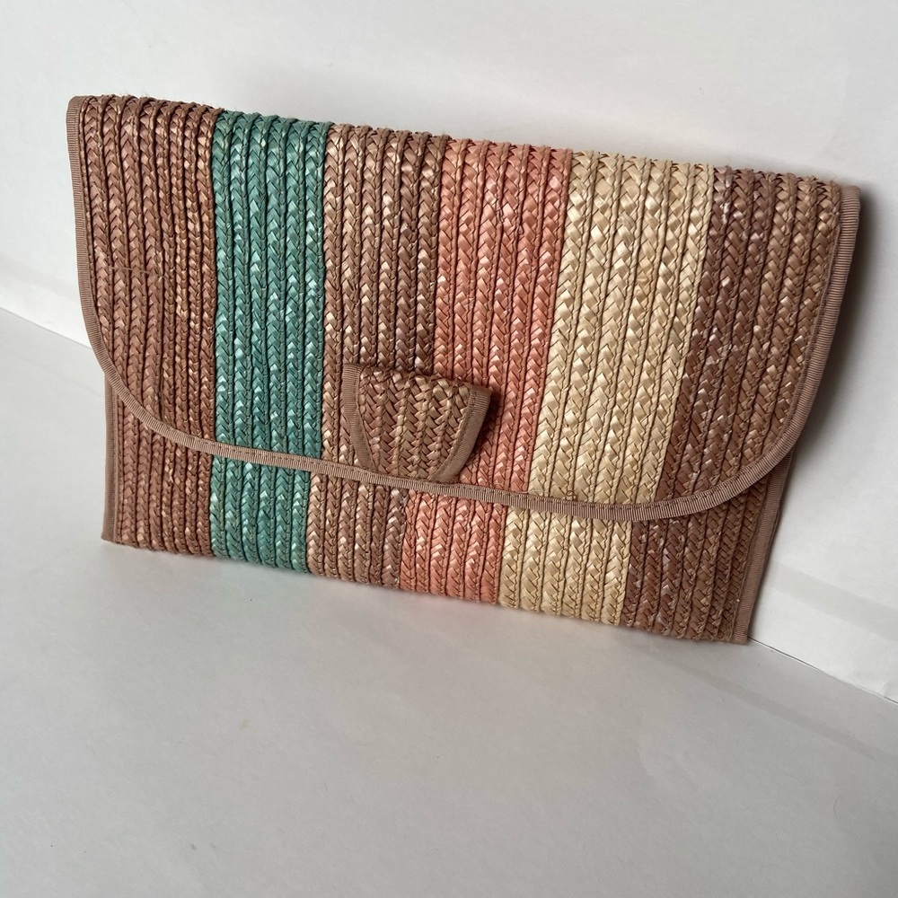 Braided straw clutch
